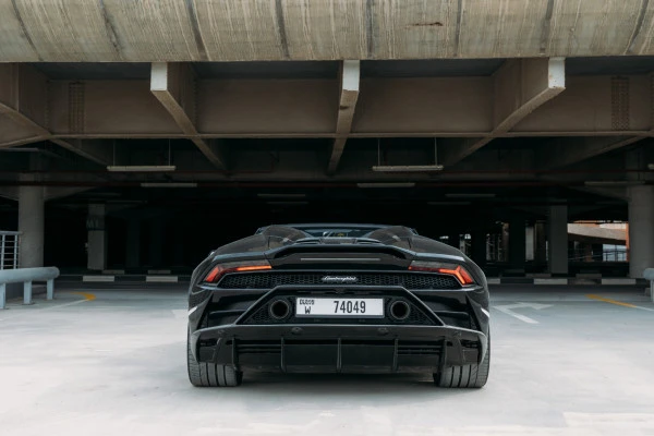Black Lamborghini Evo Spyder, 2023 Photo 2