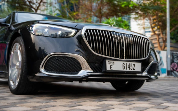 Black Mercedes Maybach S580, 2023 Photo 8