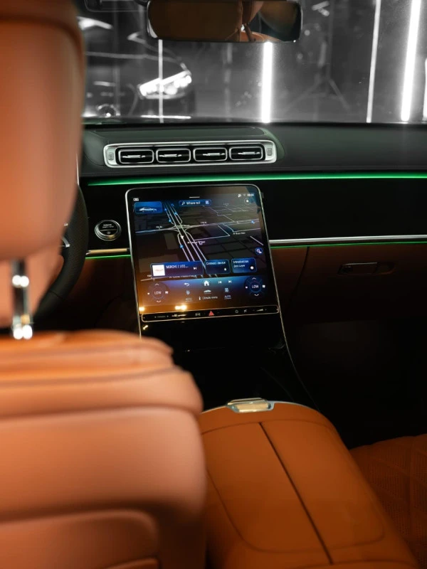Black Mercedes S500, 2025 Photo 1