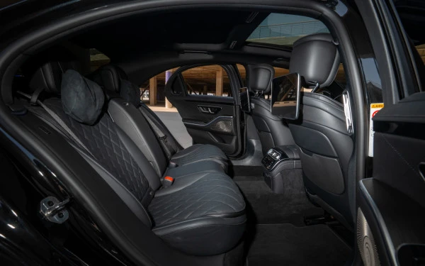 Black Mercedes S450 Maybach Kit, 2023 Photo 10
