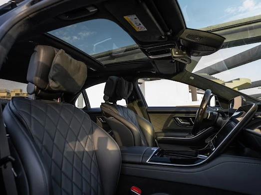 Black Mercedes S500, 2022 Photo 4
