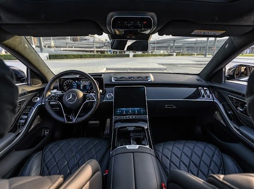 Black Mercedes S500, 2022 Photo 8