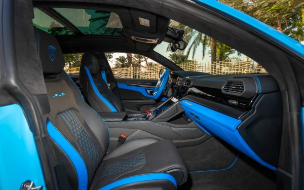 Blue Lamborghini Urus, 2023 Photo 19