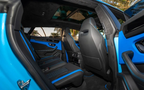 Blue Lamborghini Urus, 2023 Photo 20