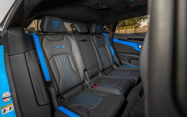 Blue Lamborghini Urus, 2023 Photo 24