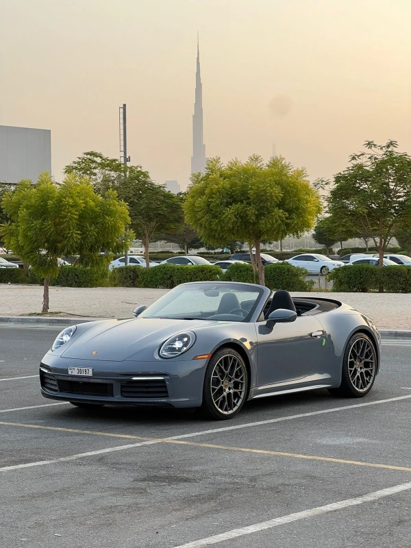 Grey Porsche 911 / Carrera, 2023 Photo 6