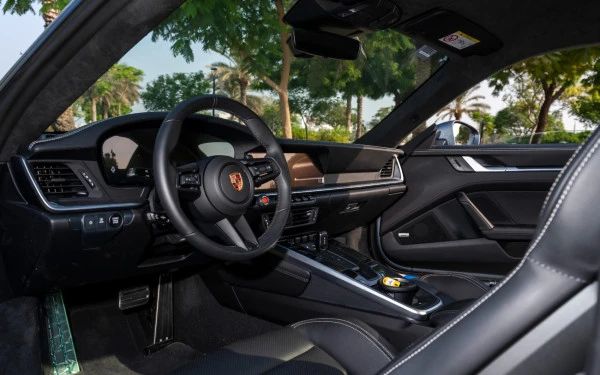 Grey Porsche 911 Carrera GTS, 2025 Photo 3