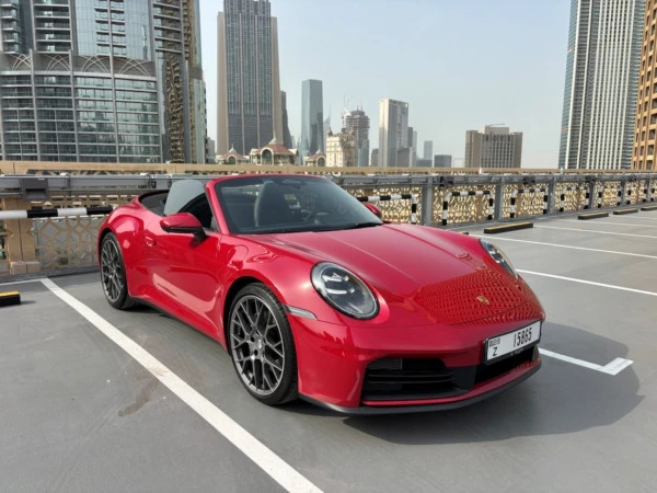 Red Porsche 911 / Carrera, 2026 Photo 3