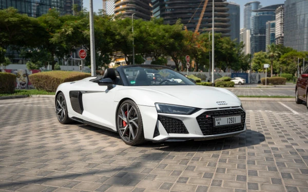 White Audi R8 Spyder, 2024 Photo 7