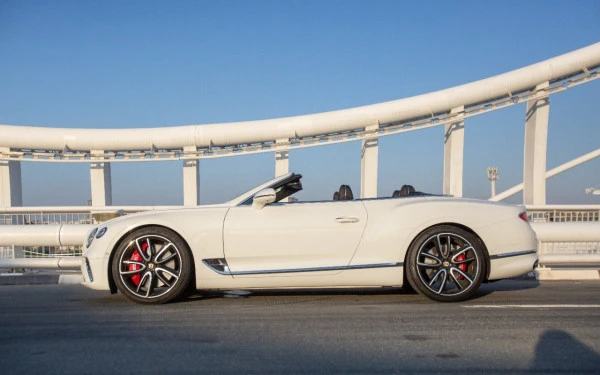 White Bentley Continental GTC V12, 2021 Photo 1