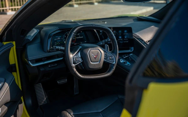 Yellow Chevrolet Corvette, 2022 Photo 13